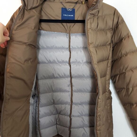 Cole Haan Light Weight puffer Down short Jacket Size Small - Picture 6 of 10